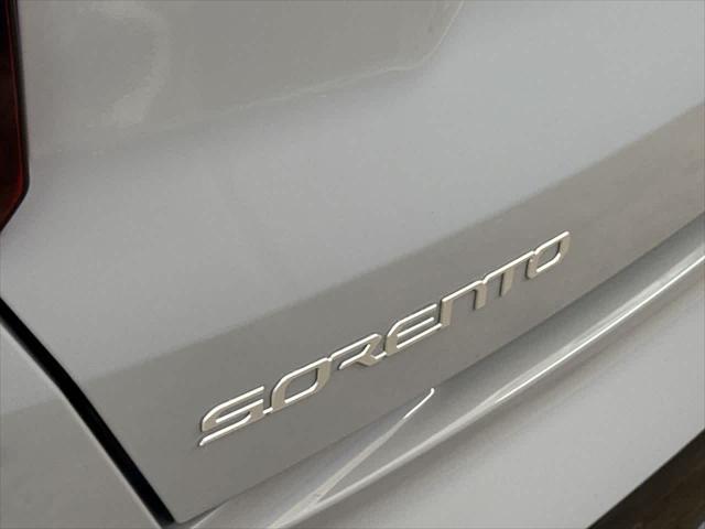 used 2023 Kia Sorento car, priced at $30,796