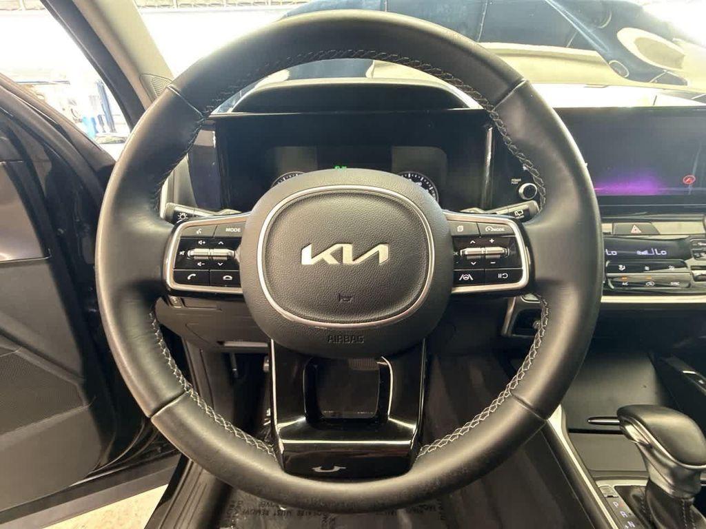 used 2023 Kia Sorento car, priced at $24,995