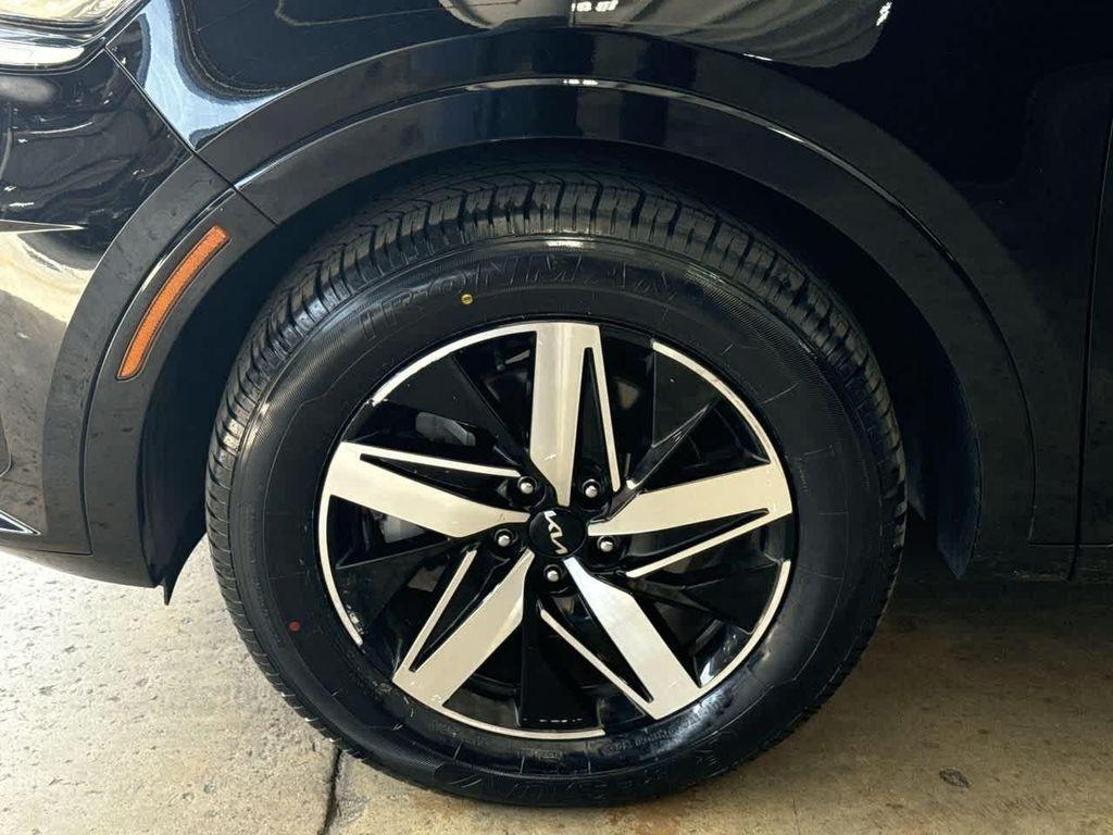 used 2023 Kia Sorento car, priced at $24,995