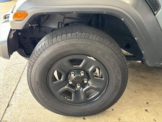 used 2024 Jeep Gladiator car, priced at $34,900