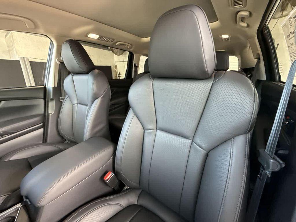 new 2025 Subaru Ascent car, priced at $52,027
