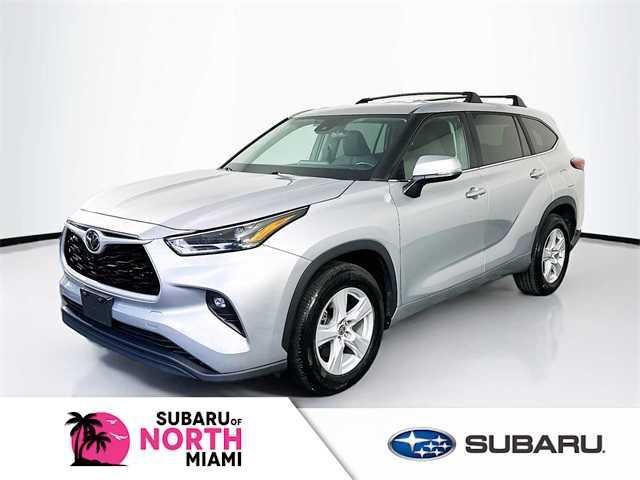 used 2023 Toyota Highlander car, priced at $31,644