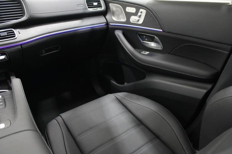 new 2025 Mercedes-Benz GLS 450 car, priced at $106,400