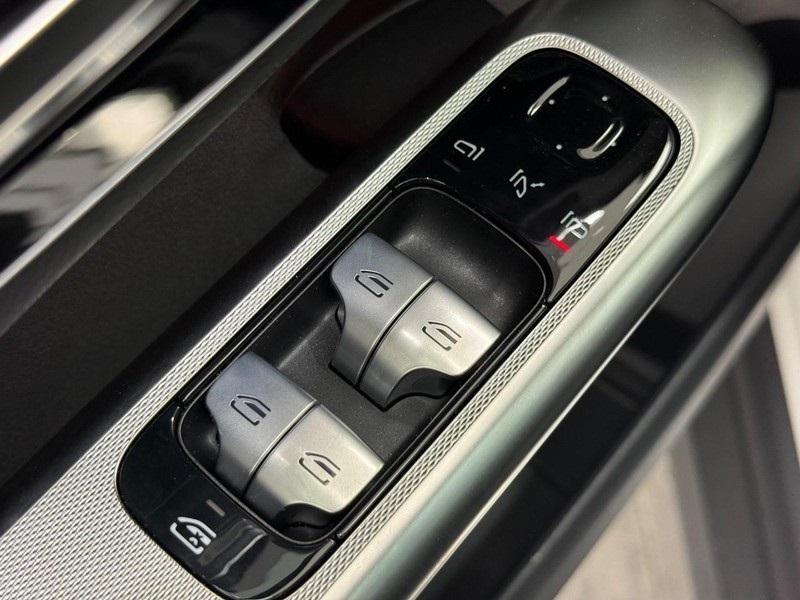 new 2025 Mercedes-Benz GLC 300 car, priced at $57,805