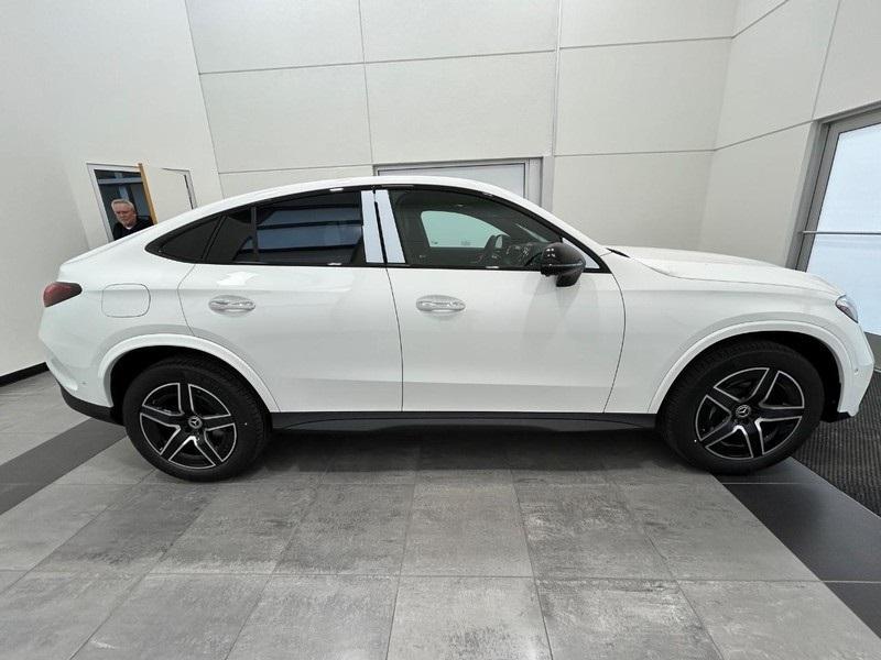new 2025 Mercedes-Benz GLC 300 car, priced at $66,395