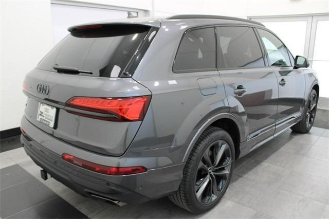 new 2025 Audi Q7 car, priced at $77,750