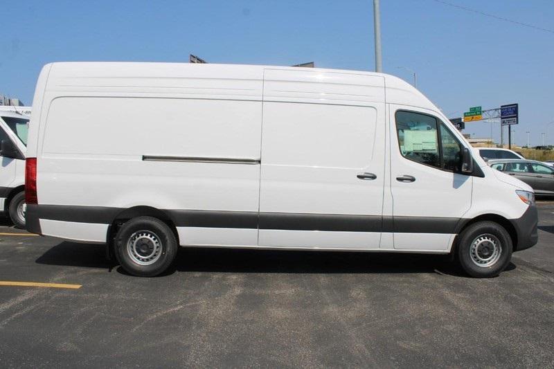 new 2025 Mercedes-Benz Sprinter 2500 car, priced at $61,759