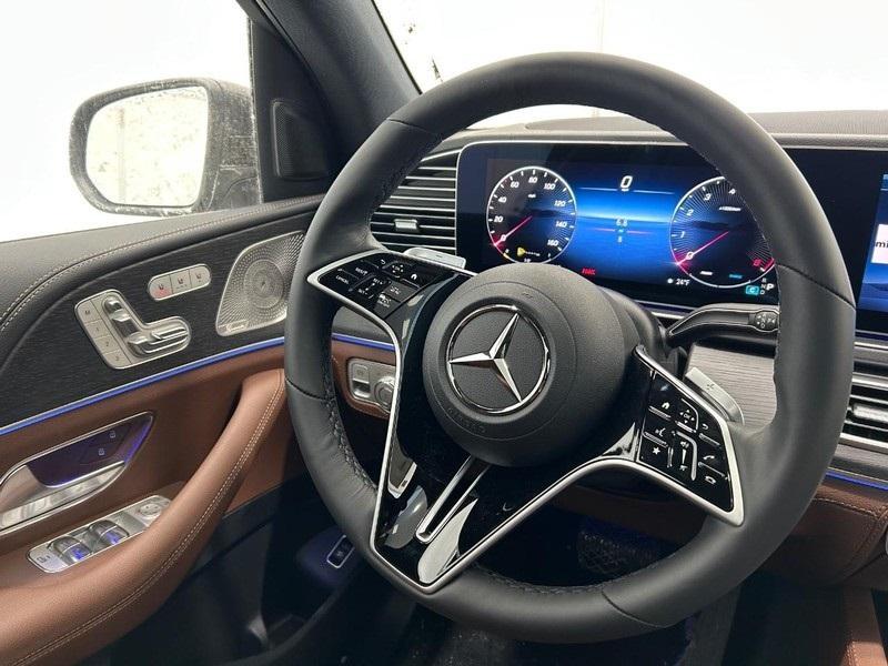 new 2025 Mercedes-Benz GLS 450 car, priced at $95,305