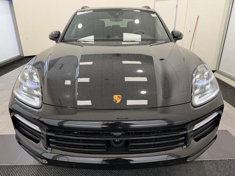 used 2023 Porsche Cayenne car