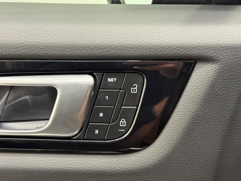 used 2023 Porsche Cayenne car