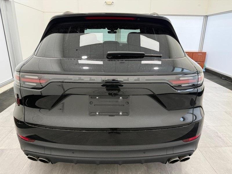 used 2023 Porsche Cayenne car