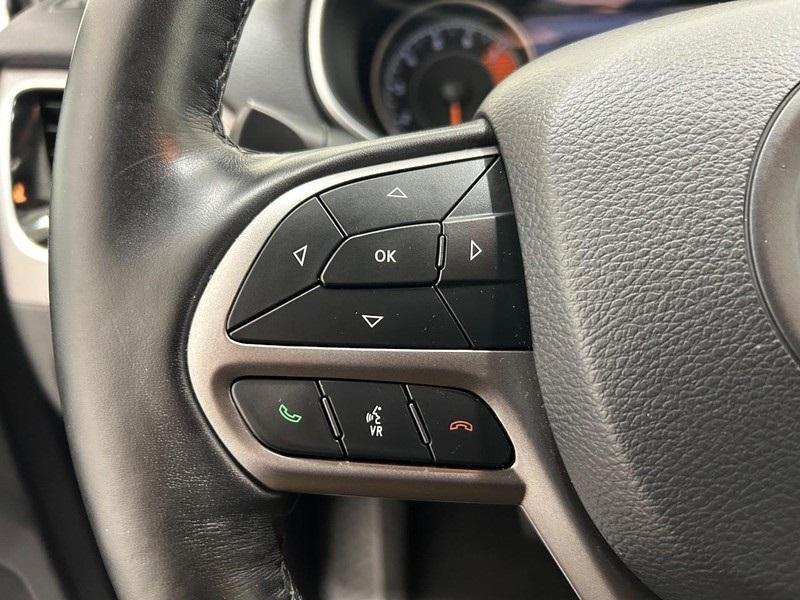 used 2020 Jeep Cherokee car, priced at $18,664