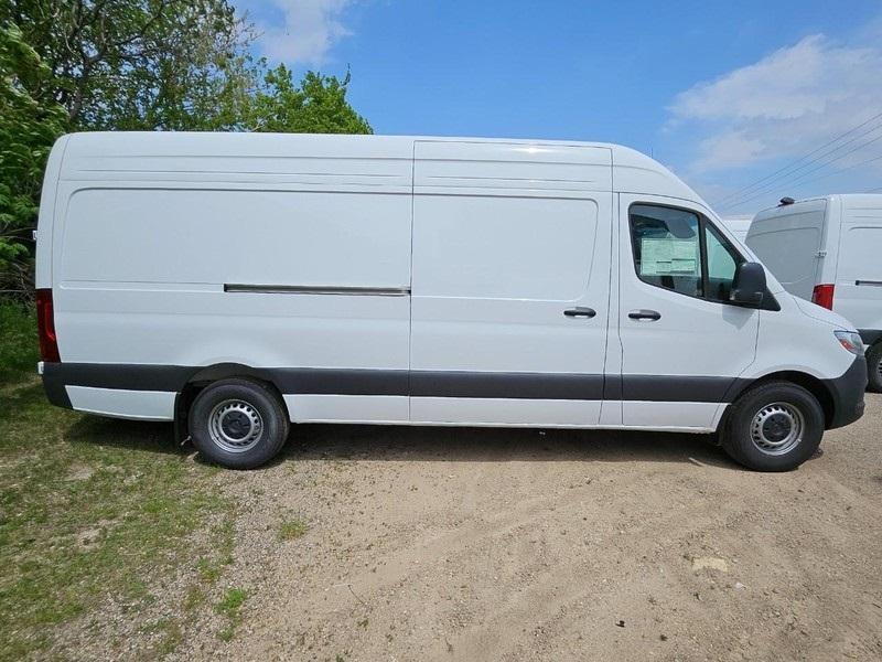 new 2024 Mercedes-Benz Sprinter 2500 car, priced at $68,046