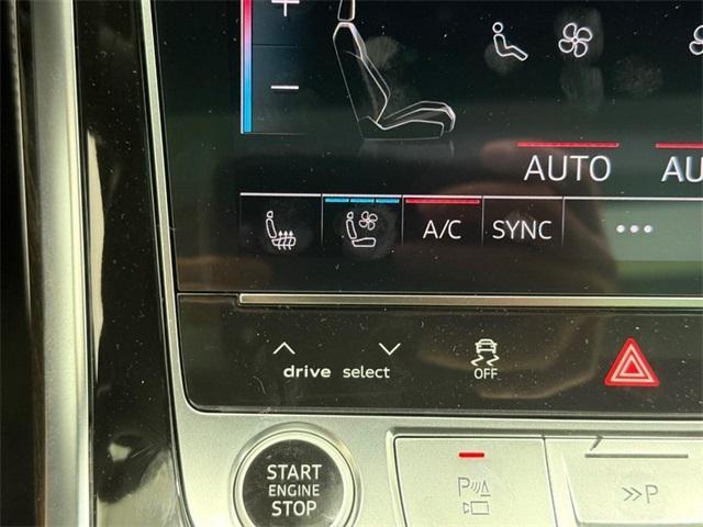 new 2025 Audi Q7 car, priced at $83,695