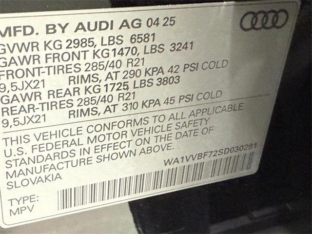 new 2025 Audi Q7 car, priced at $83,695