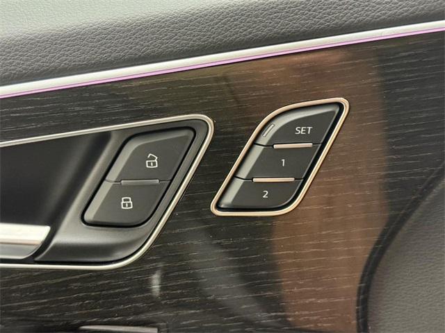 new 2025 Audi Q7 car, priced at $83,695