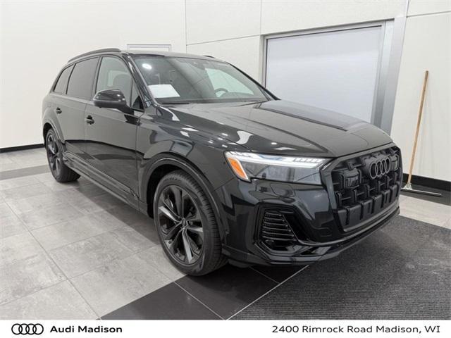 new 2025 Audi Q7 car, priced at $83,695