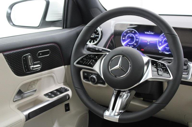 new 2024 Mercedes-Benz EQB 300 car, priced at $62,325