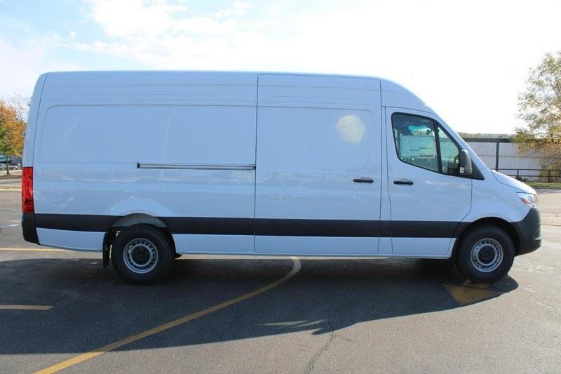 new 2025 Mercedes-Benz Sprinter 2500 car, priced at $61,759