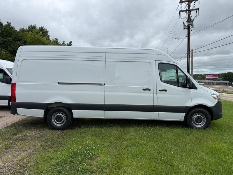 new 2025 Mercedes-Benz Sprinter 2500 car, priced at $62,685