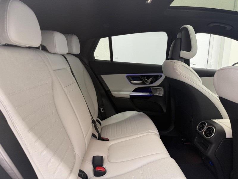 new 2025 Mercedes-Benz GLC 300 car, priced at $69,985