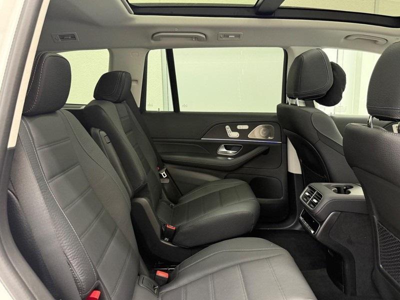 new 2025 Mercedes-Benz GLS 450 car, priced at $100,755