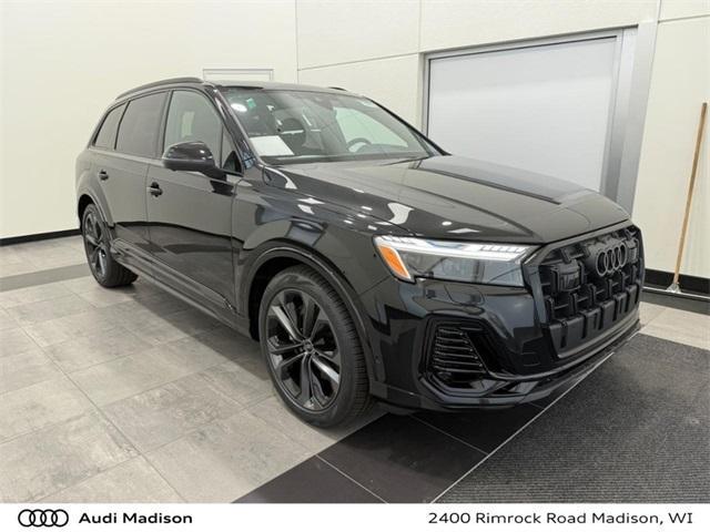new 2025 Audi Q7 car, priced at $84,900