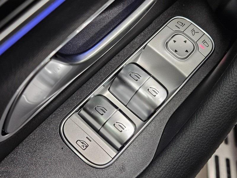 new 2025 Mercedes-Benz GLE 450e car, priced at $84,655