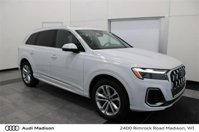 new 2025 Audi Q7 car, priced at $75,800