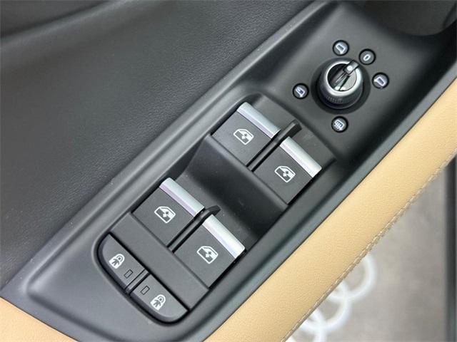 new 2025 Audi Q7 car, priced at $83,365