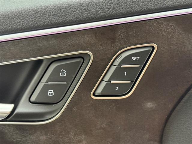new 2025 Audi Q7 car, priced at $83,365