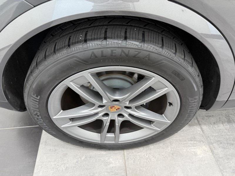 used 2025 Porsche Cayenne car, priced at $96,900