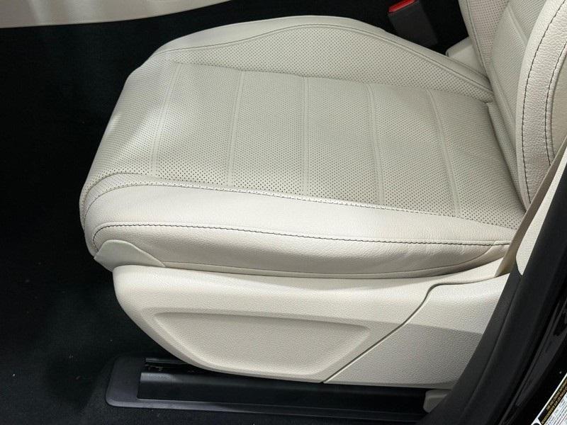 new 2025 Mercedes-Benz GLS 450 car, priced at $103,205