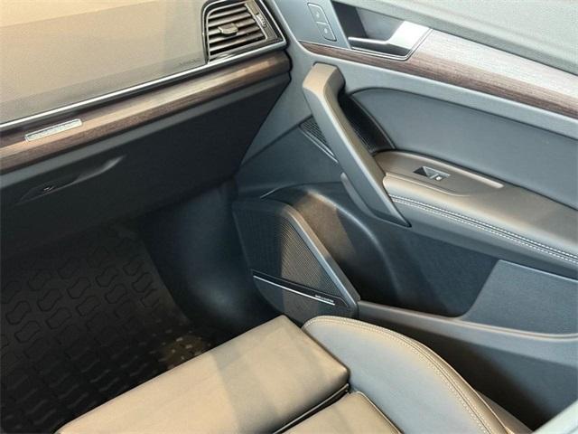 new 2025 Audi Q5 car, priced at $66,660