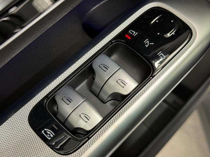 new 2026 Mercedes-Benz GLC 300 car, priced at $62,985