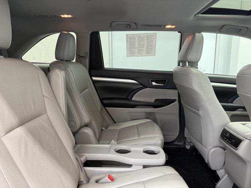 used 2018 Toyota Highlander car, priced at $21,490