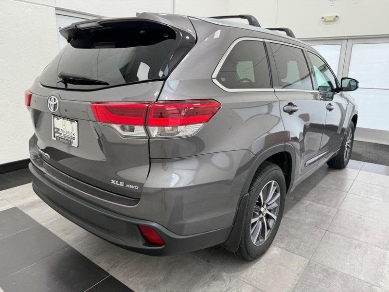 used 2018 Toyota Highlander car, priced at $21,490