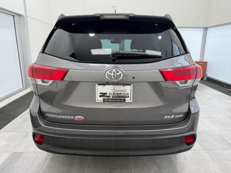 used 2018 Toyota Highlander car, priced at $21,490