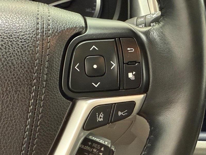 used 2018 Toyota Highlander car, priced at $21,490