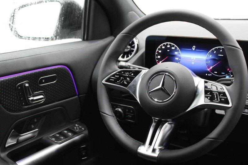 new 2025 Mercedes-Benz GLA 250 car, priced at $47,295