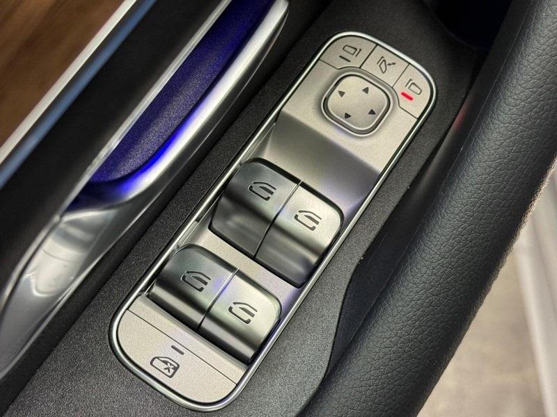 new 2025 Mercedes-Benz GLE 450 car, priced at $85,630