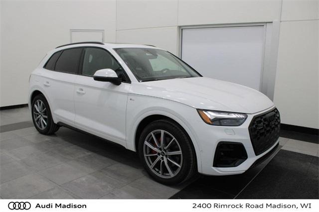 new 2025 Audi Q5 car, priced at $73,355