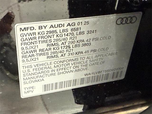 new 2025 Audi Q7 car, priced at $77,840