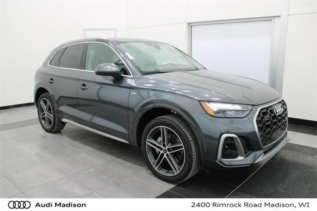 new 2025 Audi Q5 car, priced at $63,275