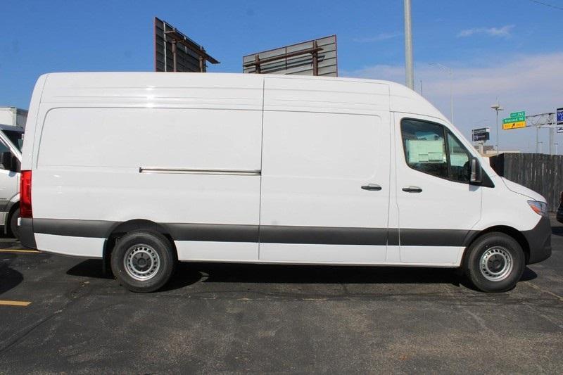 new 2025 Mercedes-Benz Sprinter 2500 car, priced at $61,759