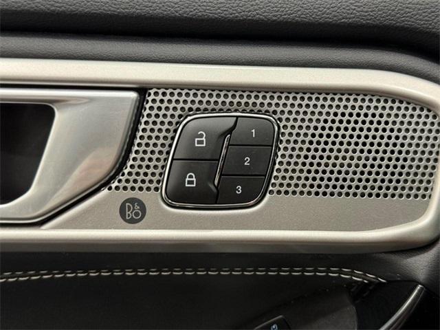 used 2023 Ford Explorer car, priced at $39,998