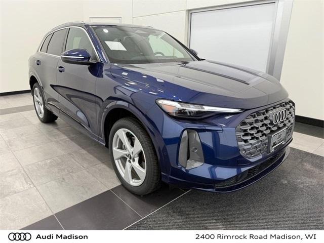 new 2025 Audi Q5 car, priced at $61,950