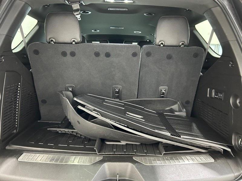 used 2021 GMC Yukon car, priced at $51,325