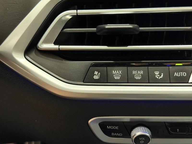 used 2021 BMW X7 car, priced at $42,990