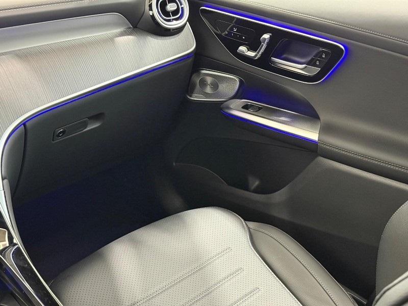 new 2025 Mercedes-Benz GLC 350e car, priced at $71,305